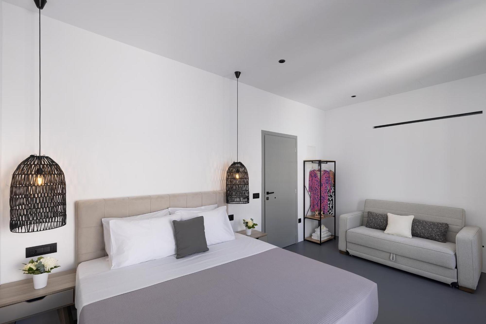 Apartamento Alexandros Suites, Mykonos Town, With Shared Rooftop Terrace *