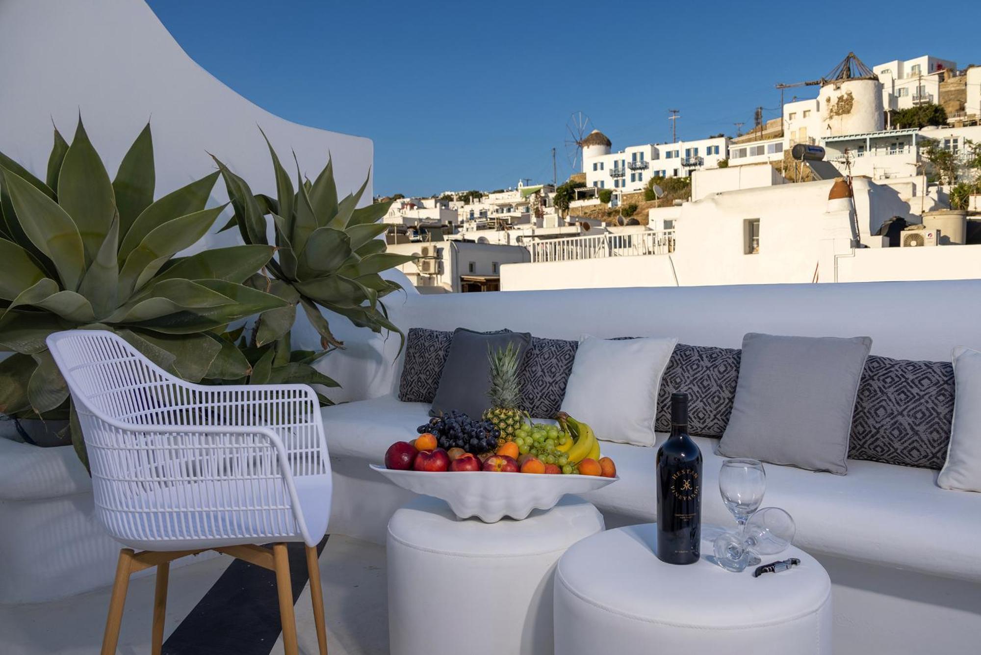 Apartamento Alexandros Suites, Mykonos Town, With Shared Rooftop Terrace *
